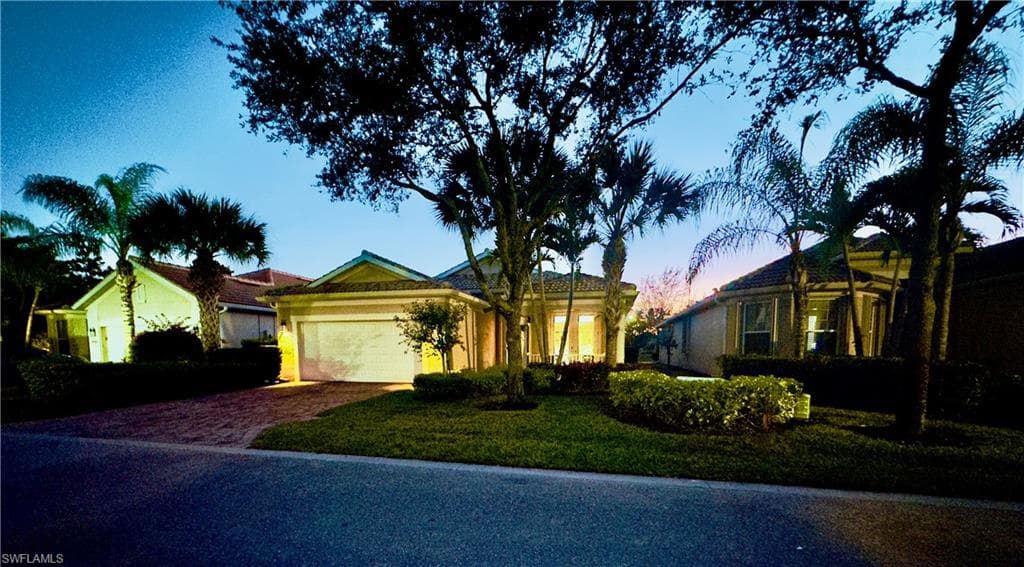 28078 Pisces LN BONITA SPRINGS, FL 34135