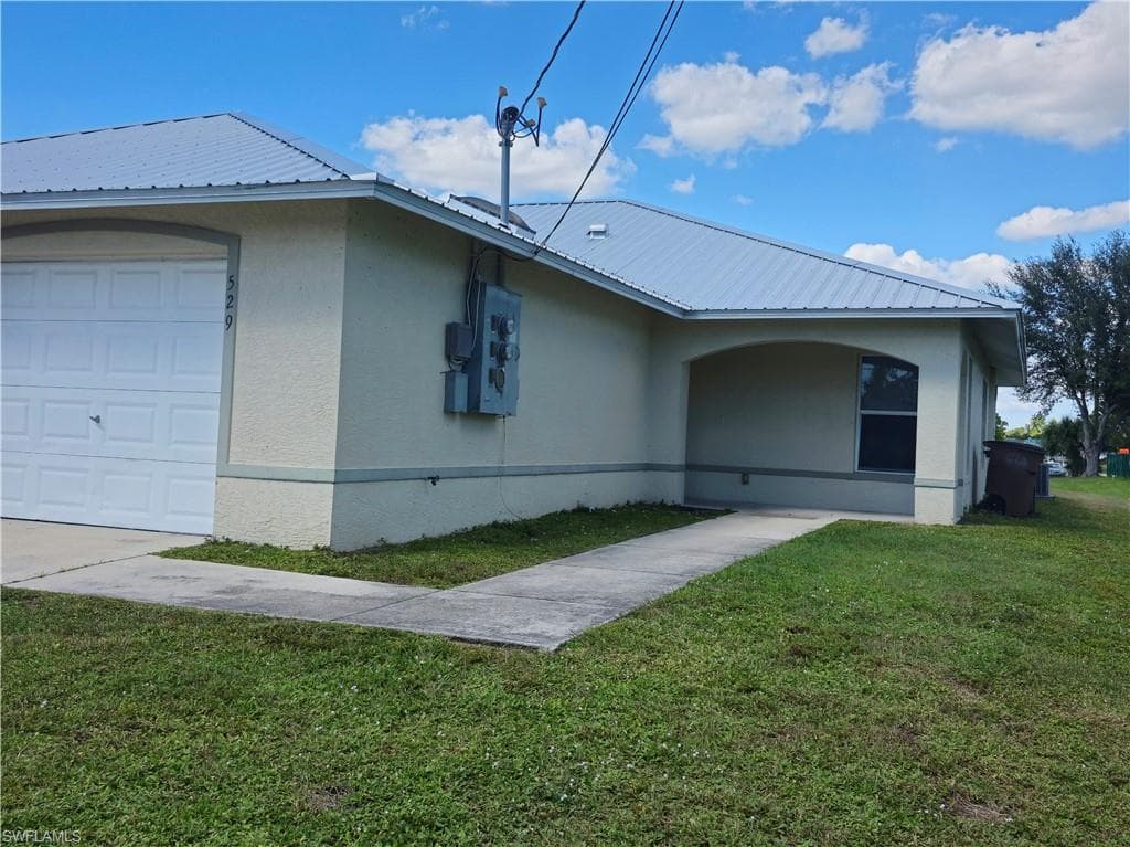 529 Hancock Bridge PKWY CAPE CORAL, FL 33990