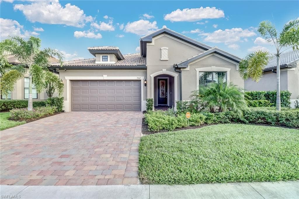 7567 Winding Cypress DR NAPLES, FL 34114