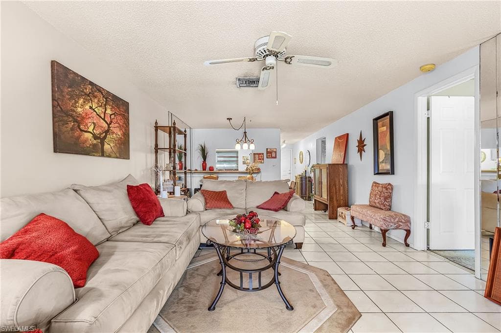 5579 Rattlesnake Hammock RD #B9 NAPLES, FL 34113