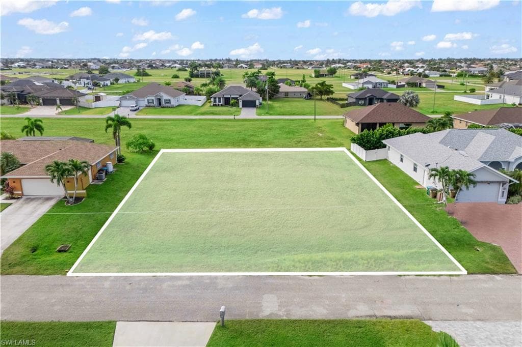 3508 NW 9th TER CAPE CORAL, FL 33993