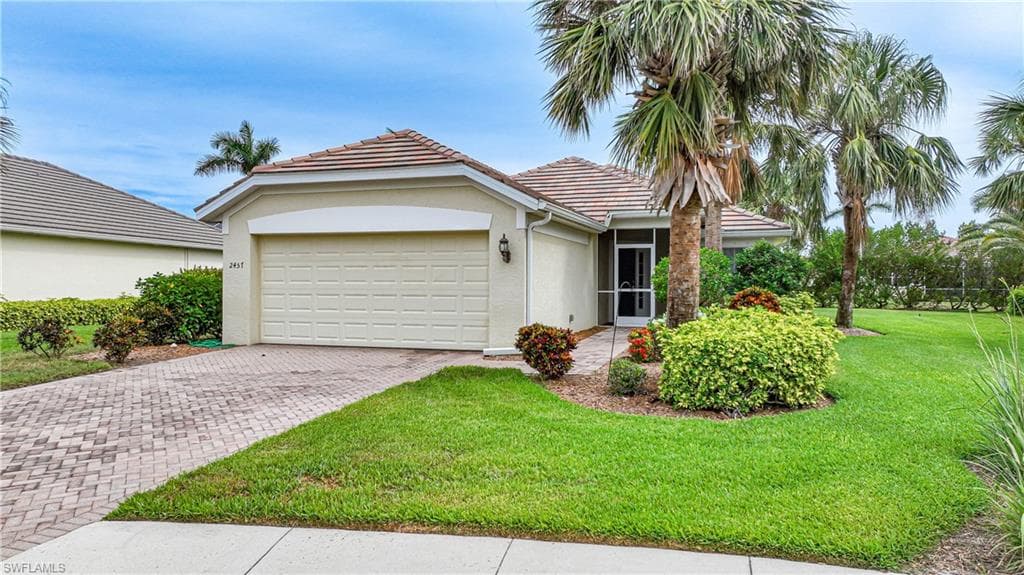 2457 Hopefield CT CAPE CORAL, FL 33991
