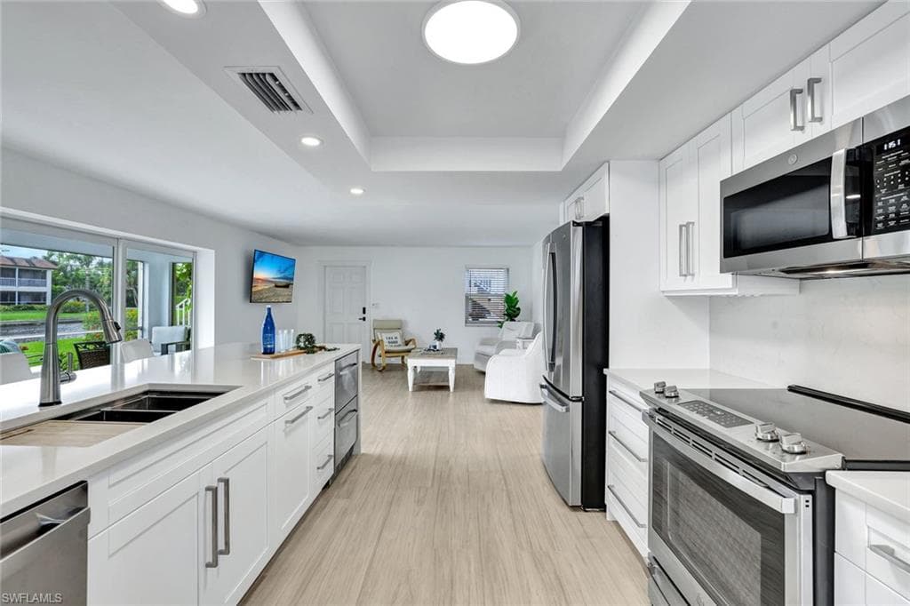 1155 Sandpiper ST A7 NAPLES, FL 34102