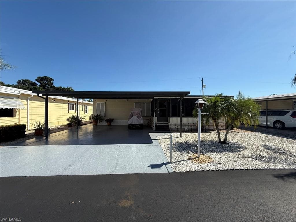 181 Sand DR 181 NAPLES, FL 34104