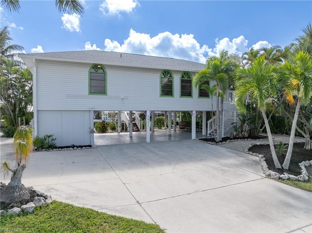 2831 Janet ST MATLACHA, FL 33993