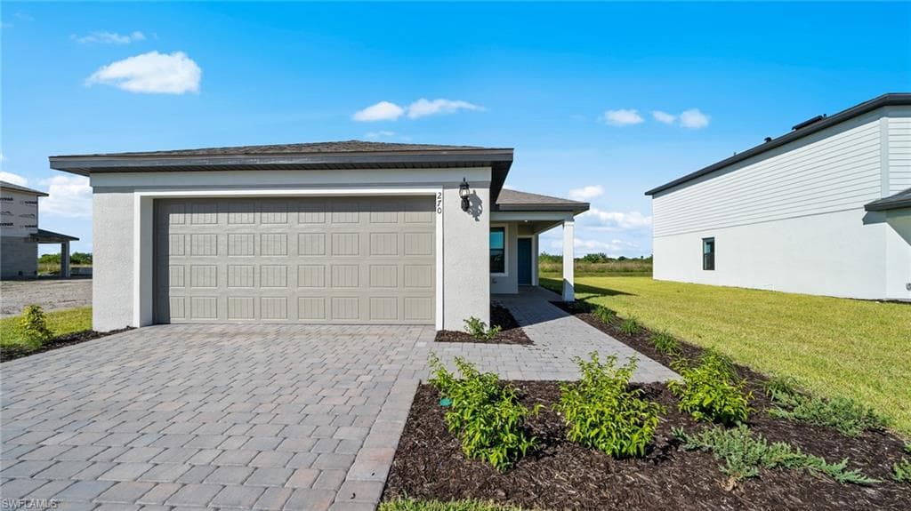270 Silent Lake DR LEHIGH ACRES, FL 33936