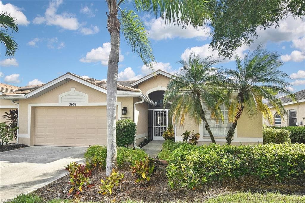3676 BUTTONWOOD WAY NAPLES, FL 34112