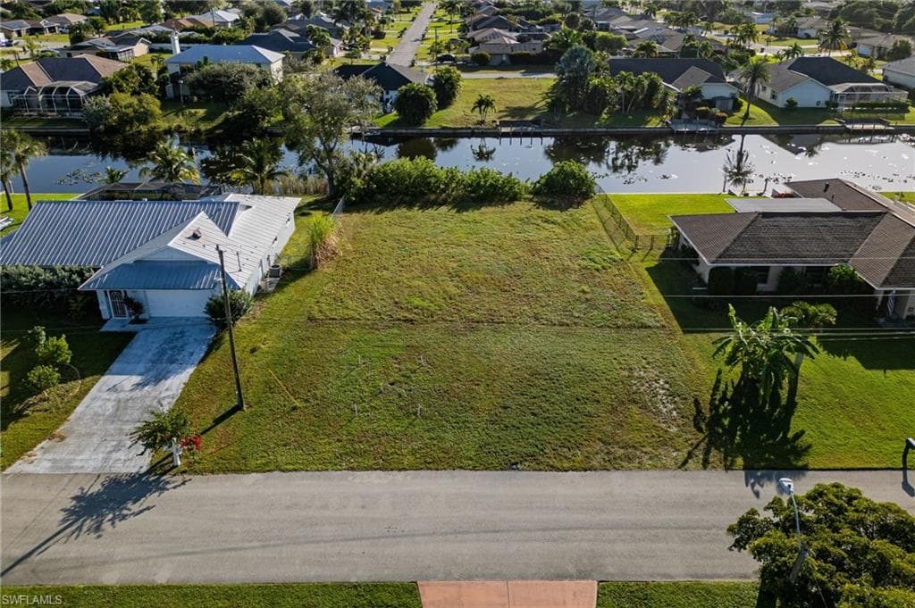 3803 SW 5 PL CAPE CORAL, FL 33914