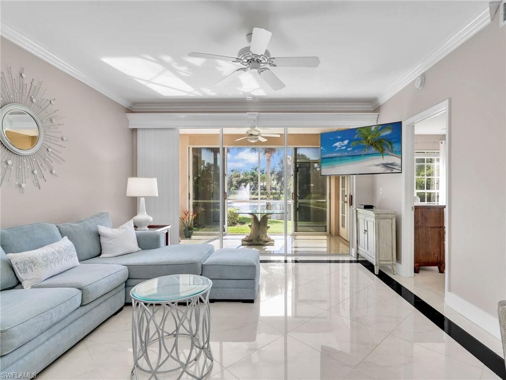 651 Wiggins Lake DR 101 NAPLES, FL 34110