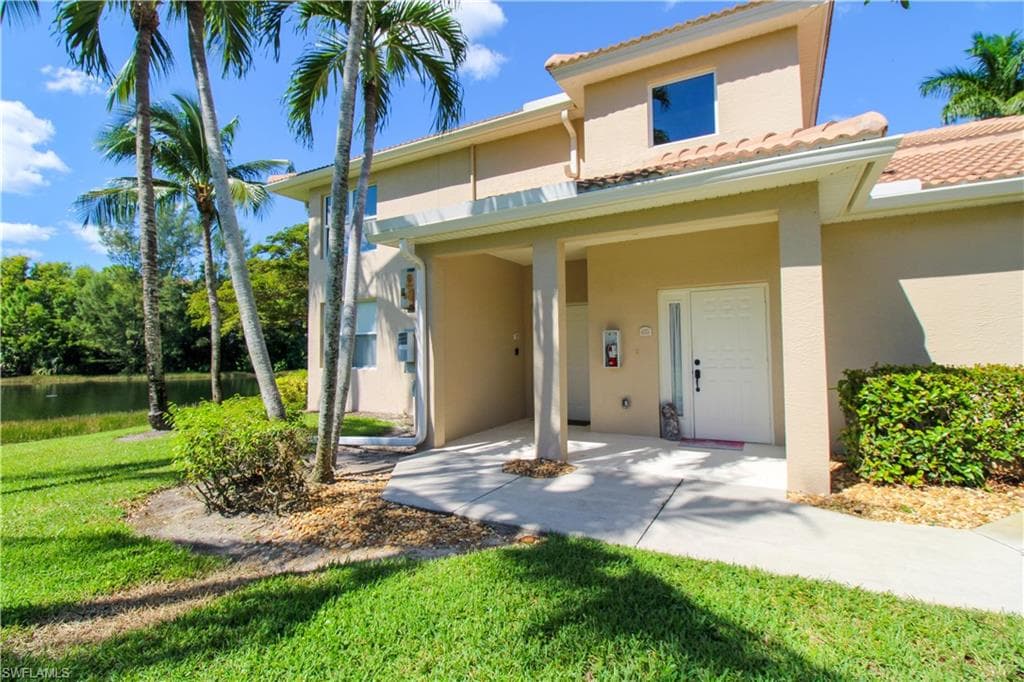 354 Dover PL D101 NAPLES, FL 34104