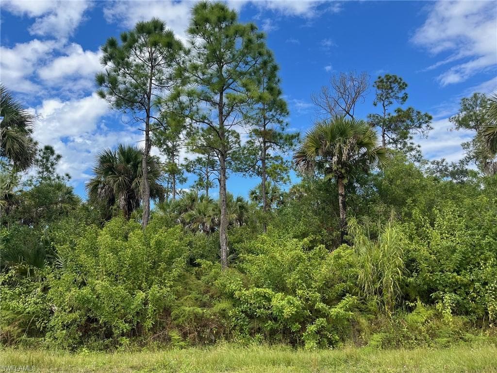 2735 26th AVE SE NAPLES, FL 34117