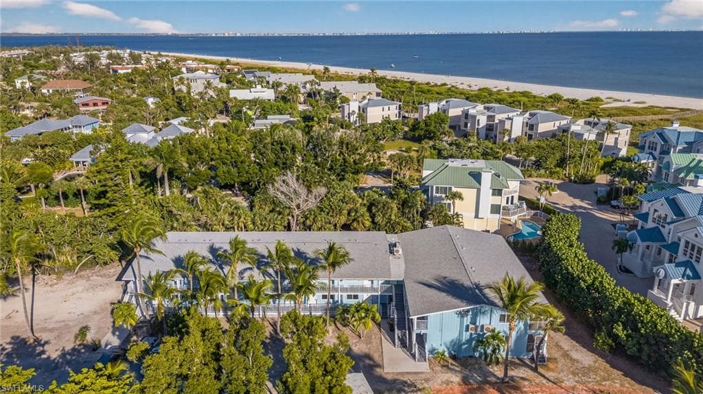 409 E Gulf DR 18 SANIBEL, FL 33957