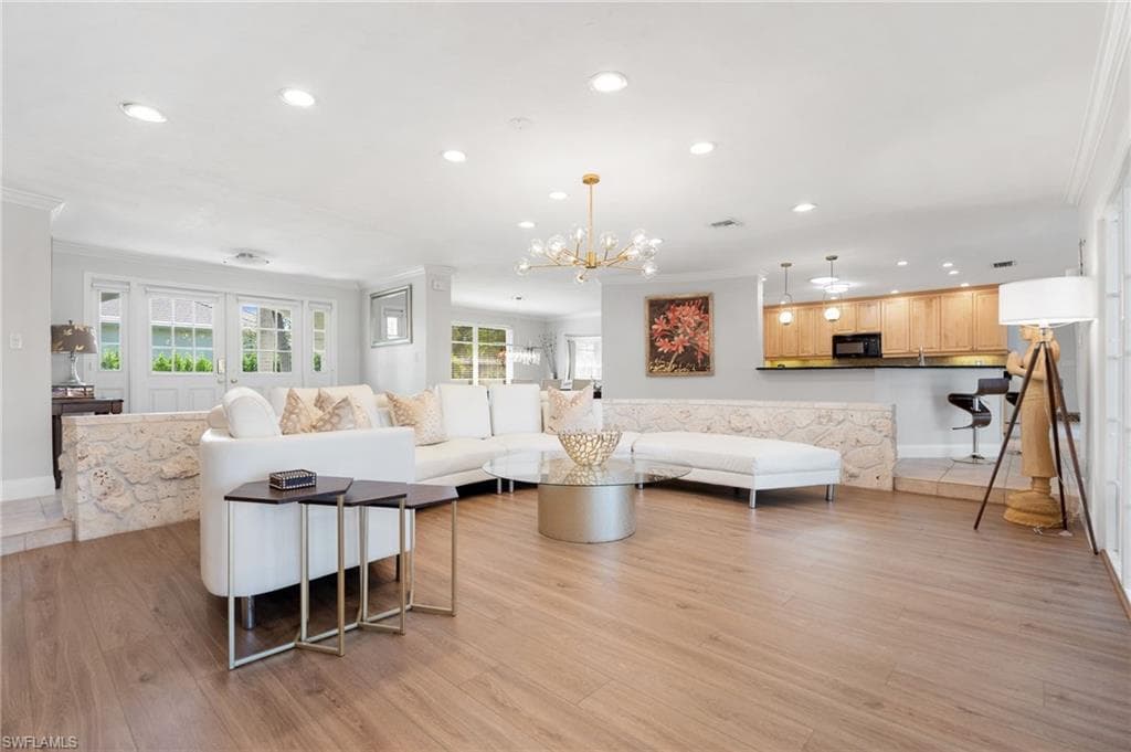 503 Neapolitan WAY NAPLES, FL 34103