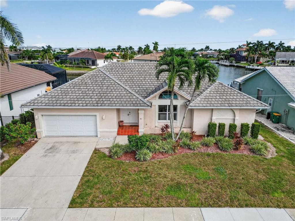 51 Hickory CT MARCO ISLAND, FL 34145