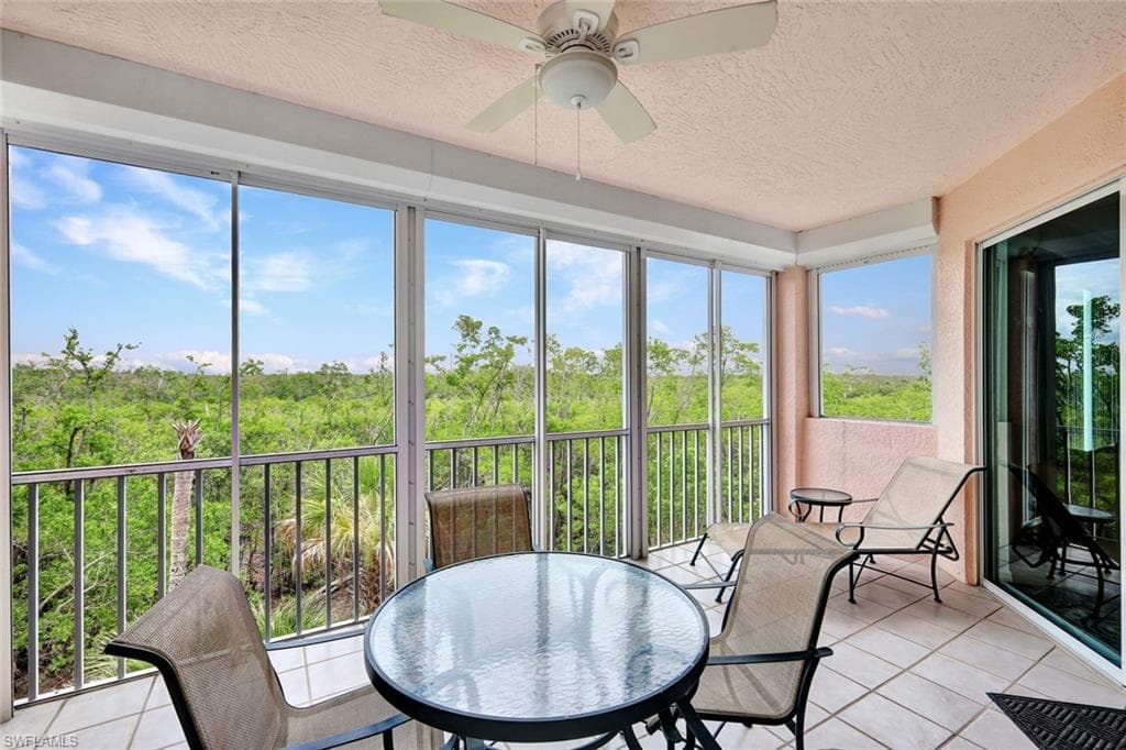 262 Barefoot Beach BLVD 205 BONITA SPRINGS, FL 34134