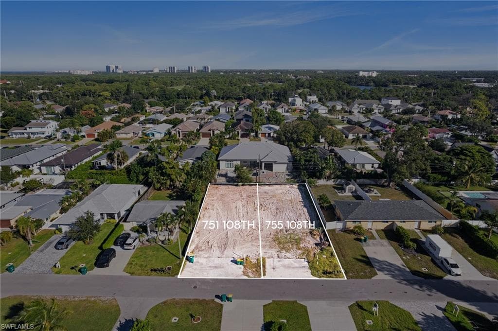 751 108th AVE N NAPLES, FL 34108
