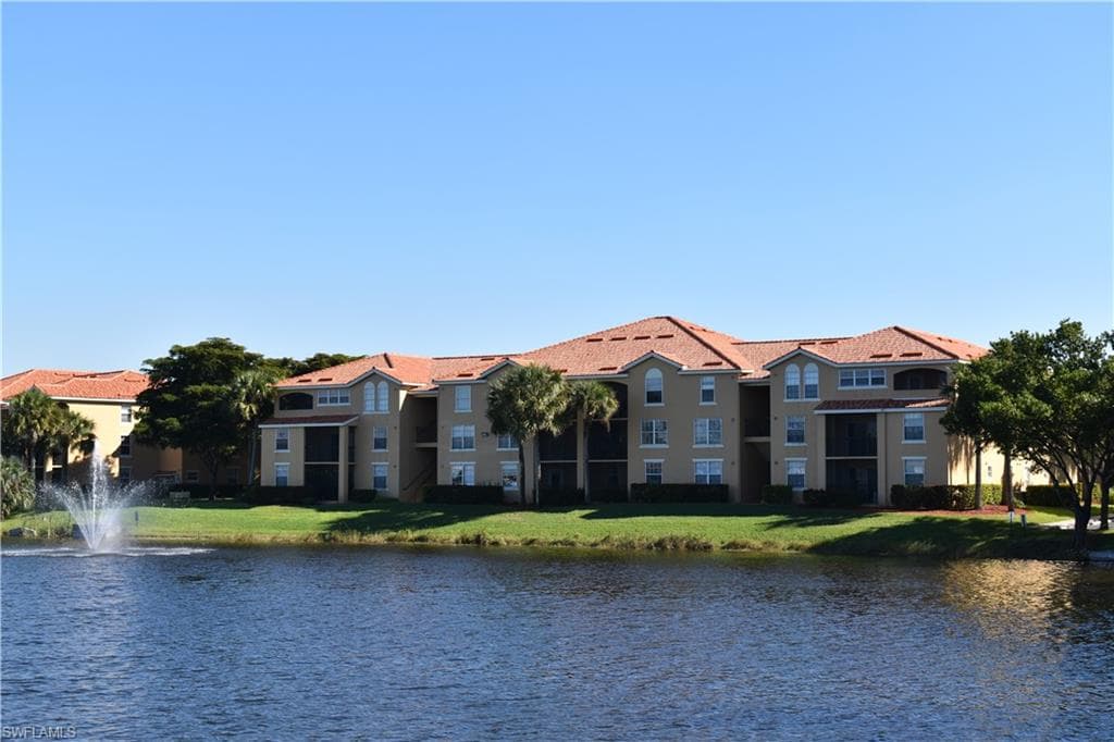 8736 River Homes LN 7-208 BONITA SPRINGS, FL 34135