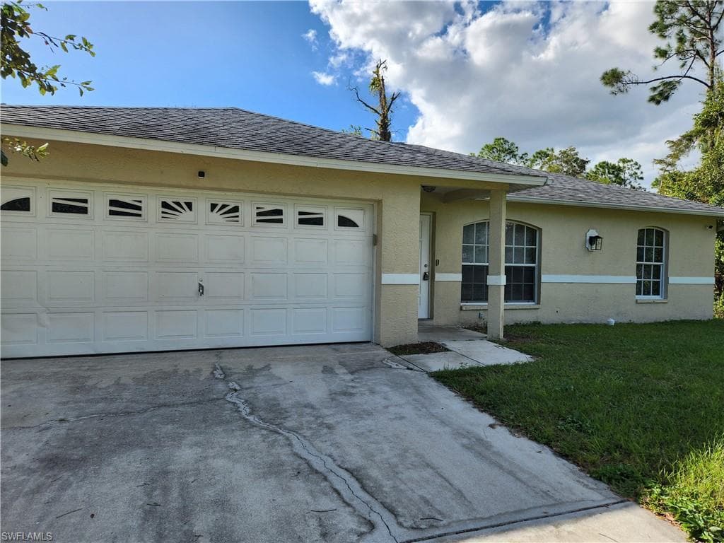1125 Alvin AVE LEHIGH ACRES, FL 33973