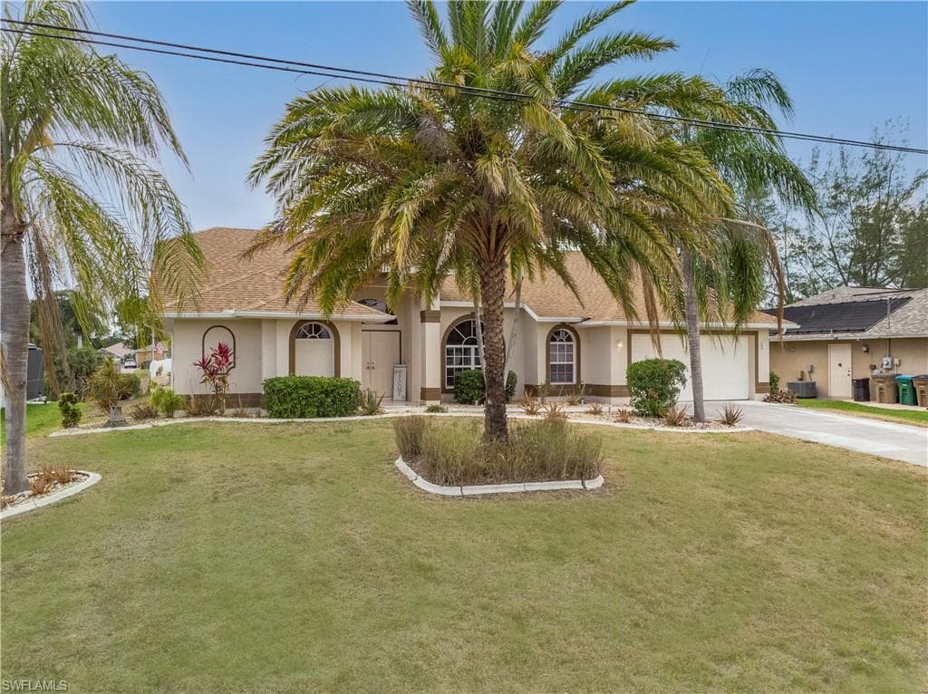 1900 SW 17th AVE CAPE CORAL, FL 33991