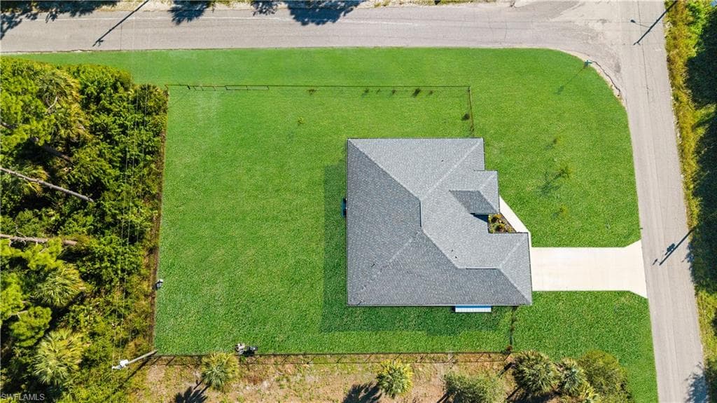 320 Lincoln BLVD LEHIGH ACRES, FL 33936