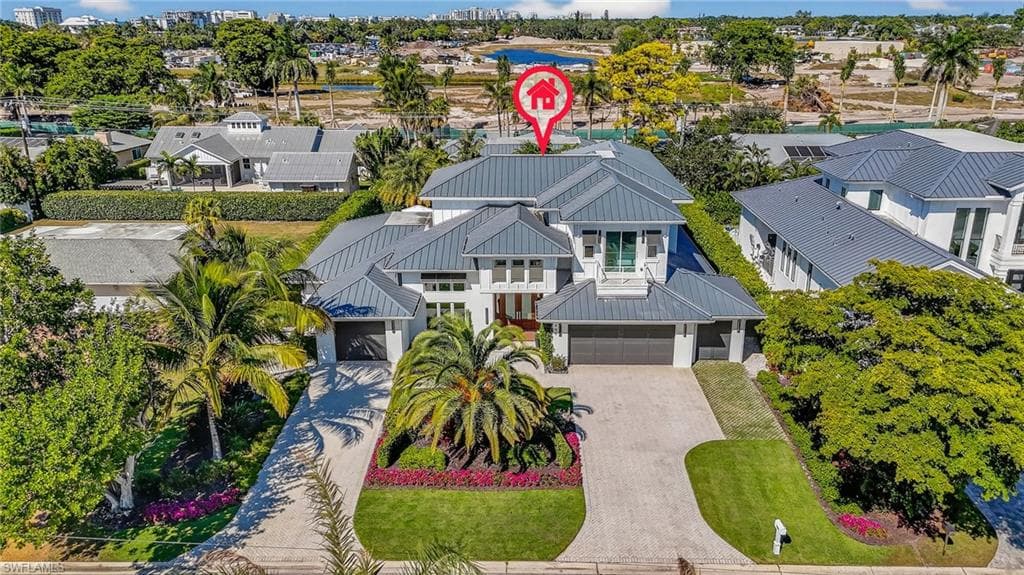 405 7TH AVE N NAPLES, FL 34102