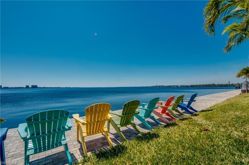 3324 N Key DR 5 NORTH FORT MYERS, FL 33903
