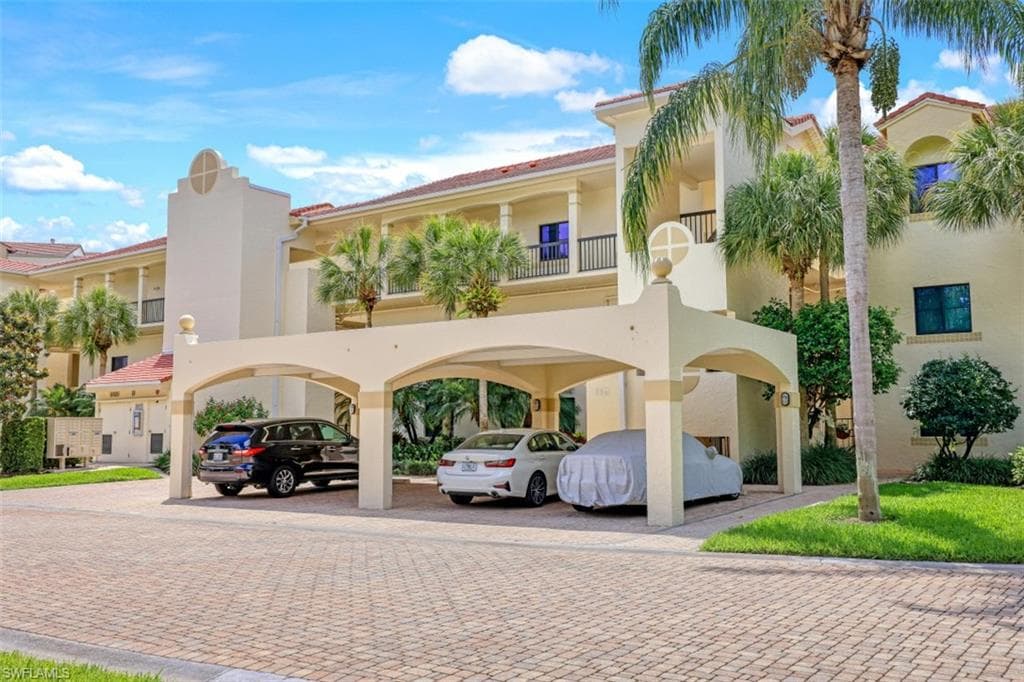 6525 Valen WAY D-302 NAPLES, FL 34108