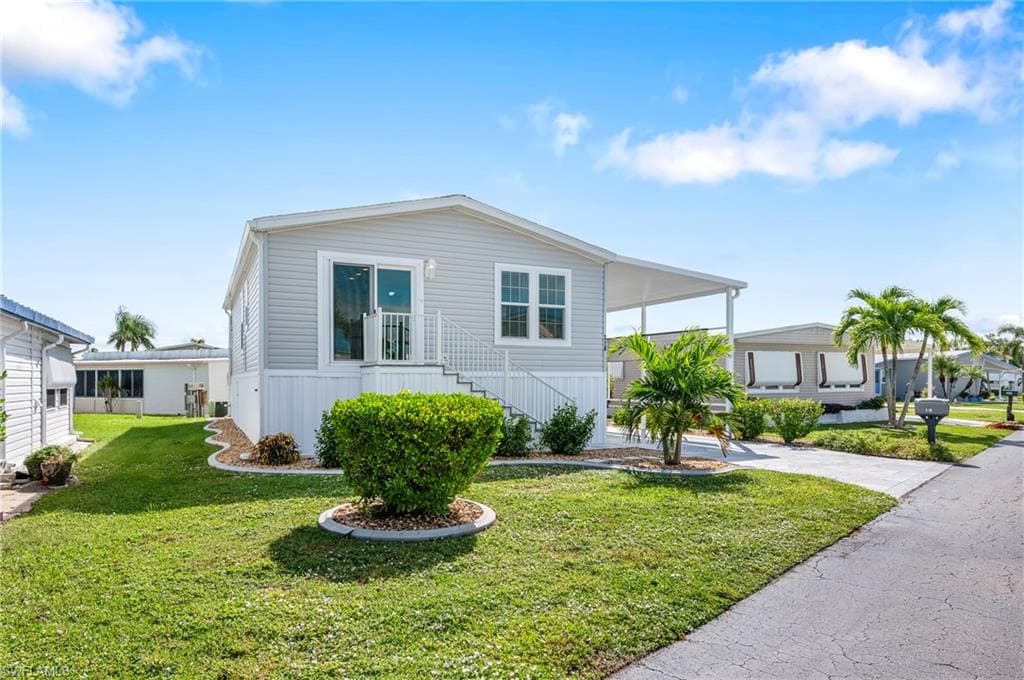 318 Rosa Lee AVE FORT MYERS, FL 33908
