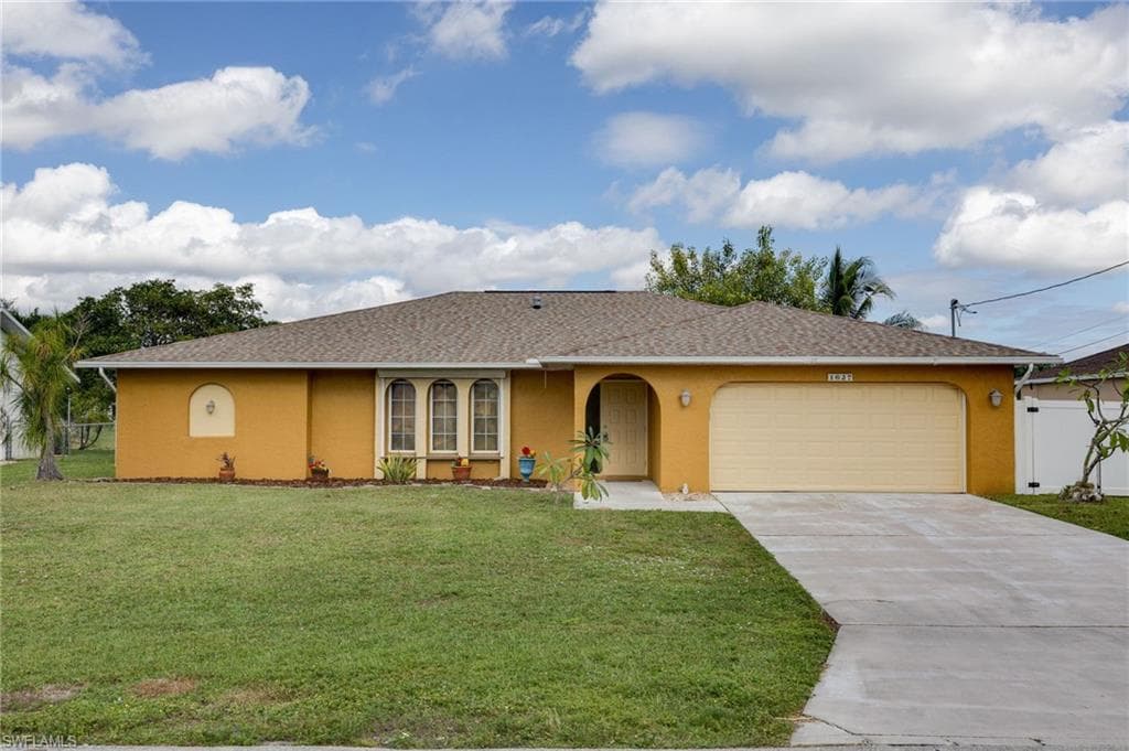 1627 SE 7th ST CAPE CORAL, FL 33990