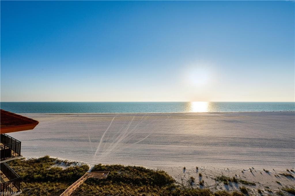 180 Seaview CT PH 1203 MARCO ISLAND, FL 34145
