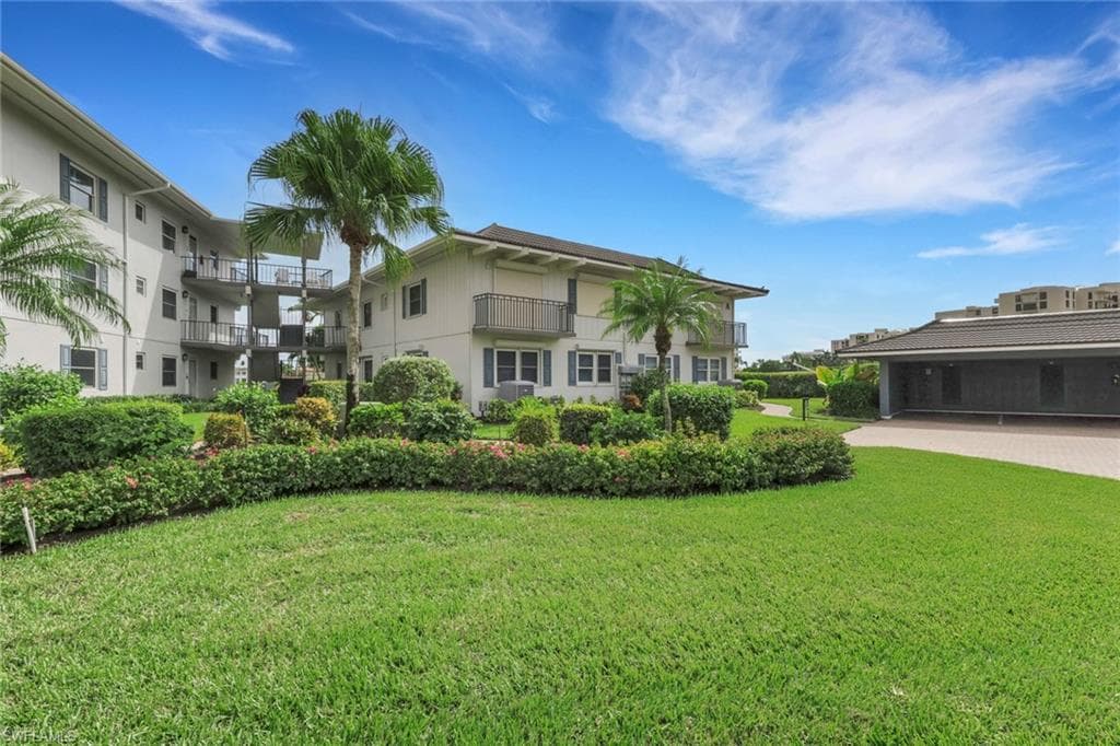 3400 Gulf Shore BLVD N A2 NAPLES, FL 34103