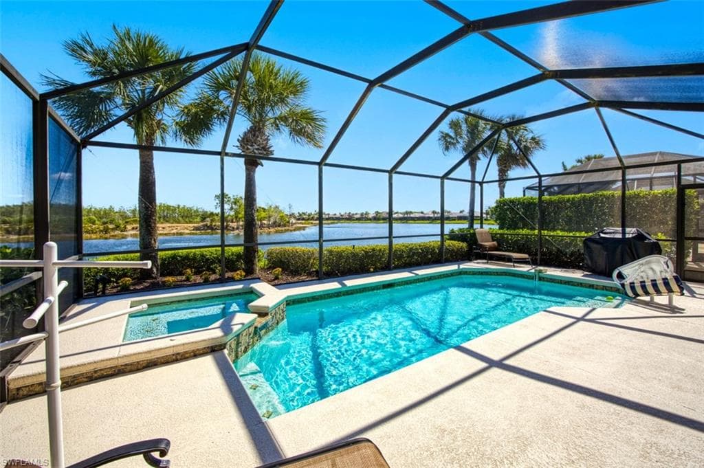 10037 Oakhurst WAY FORT MYERS, FL 33913