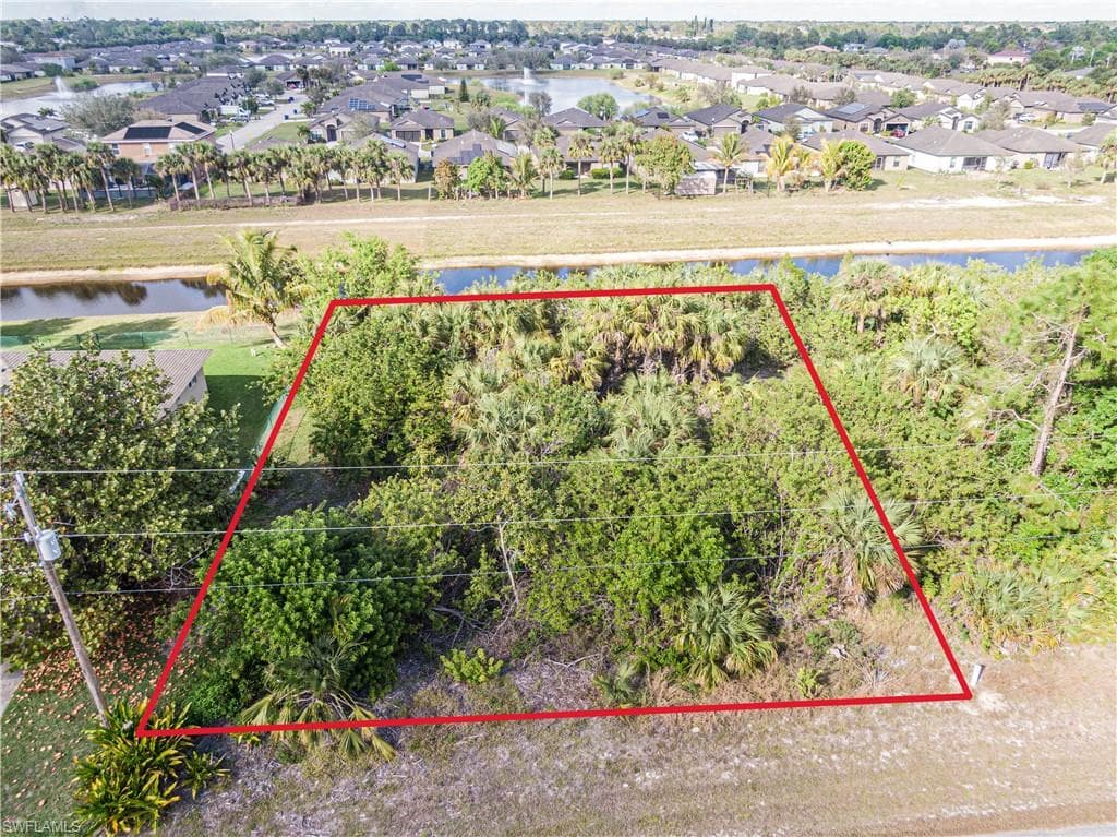 713 Sawyer ST LEHIGH ACRES, FL 33974