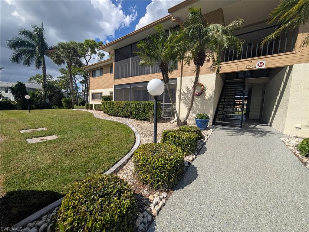 5716 Foxlake DR 1 NORTH FORT MYERS, FL 33917