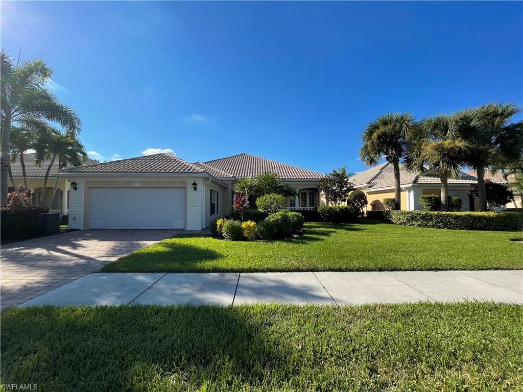 7025 Leopardi CT NAPLES, FL 34114