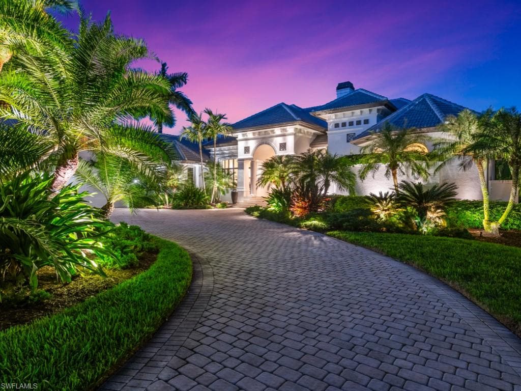 26271 Woodlyn DR BONITA SPRINGS, FL 34134