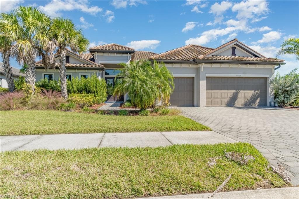 11664 Canopy LOOP FORT MYERS, FL 33913