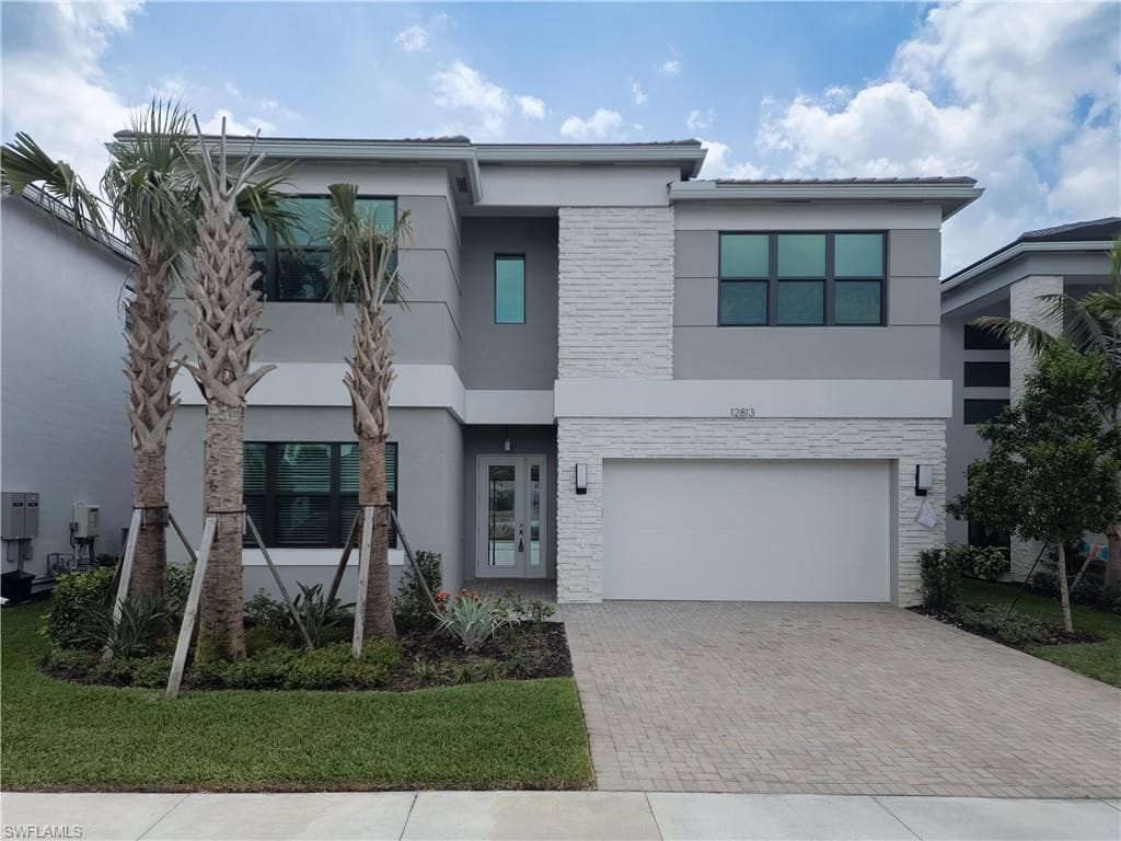 12813 HAWKINS DR ESTERO, FL 33928