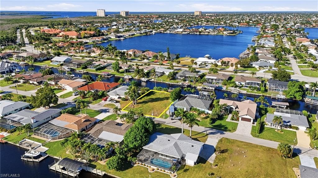 5328 SW 3rd AVE CAPE CORAL, FL 33914