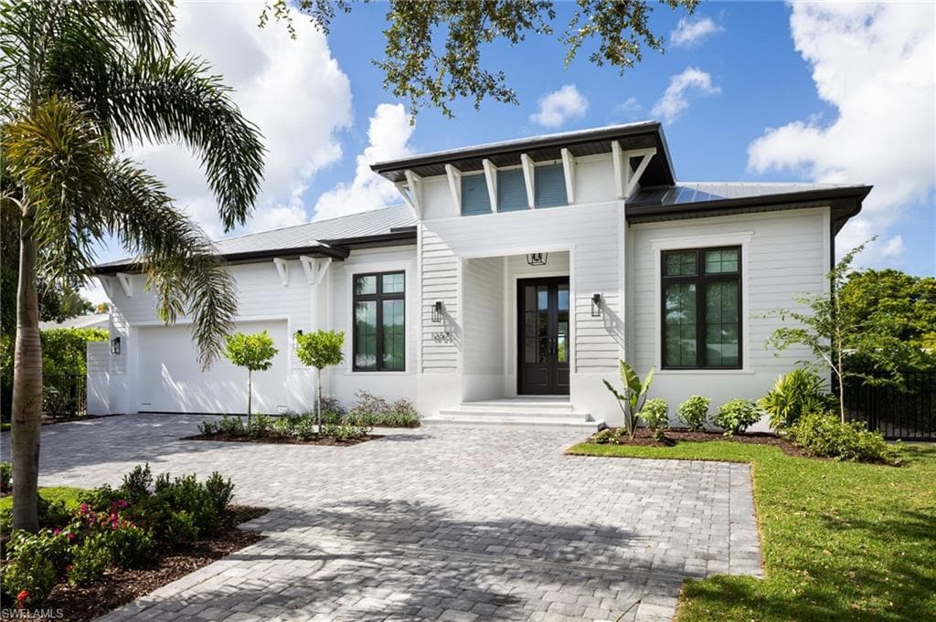 1257 11th CT N NAPLES, FL 34102