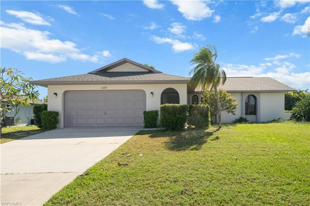 920 SE 18th TER CAPE CORAL, FL 33990