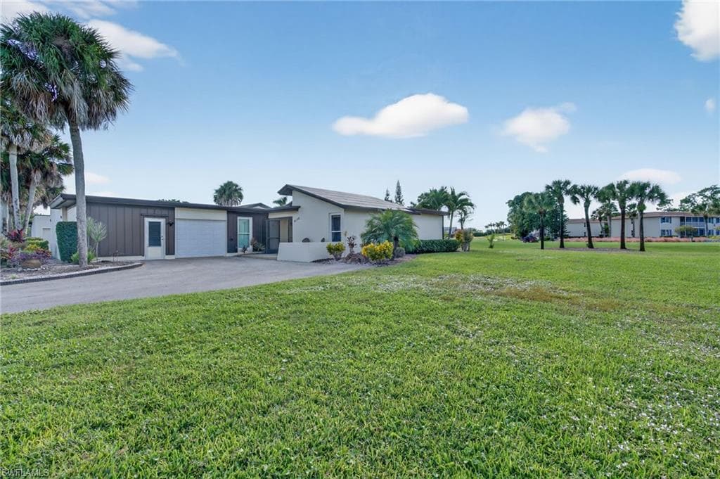4130 Lakewood BLVD F27 NAPLES, FL 34112