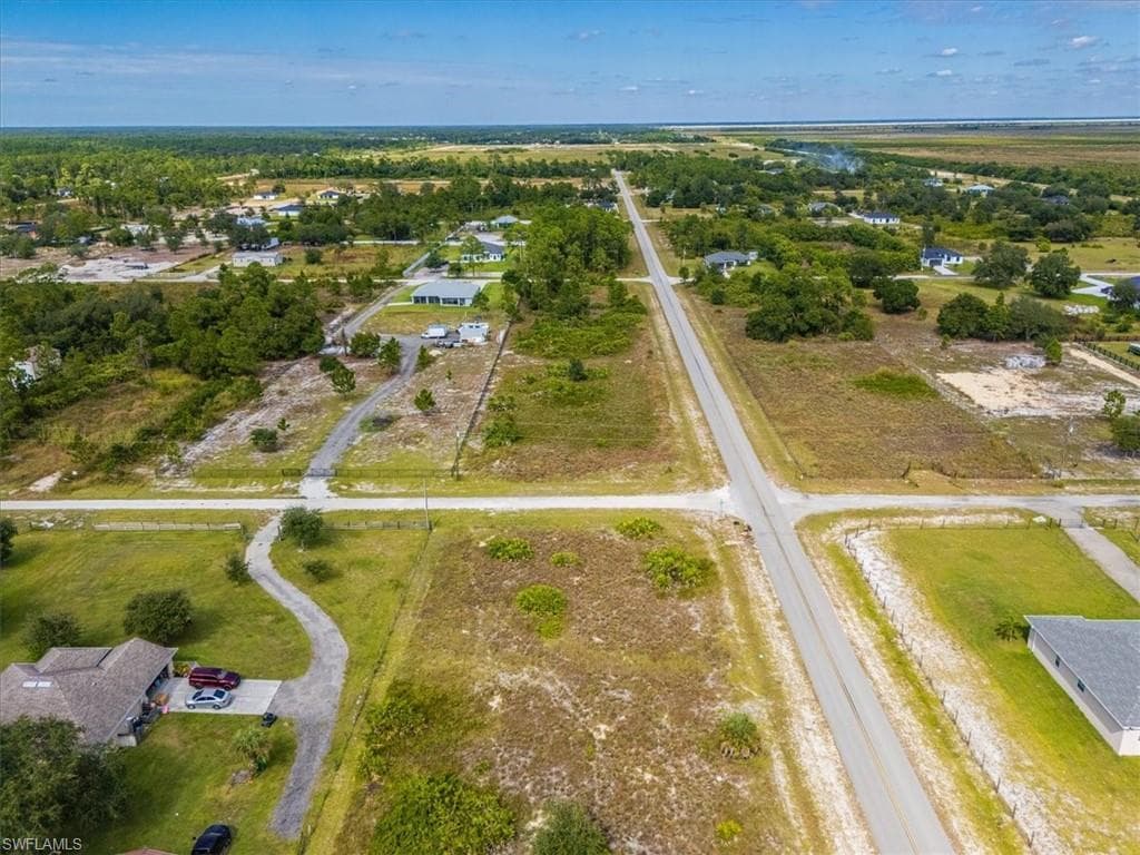 7717 7th TER LABELLE, FL 33935