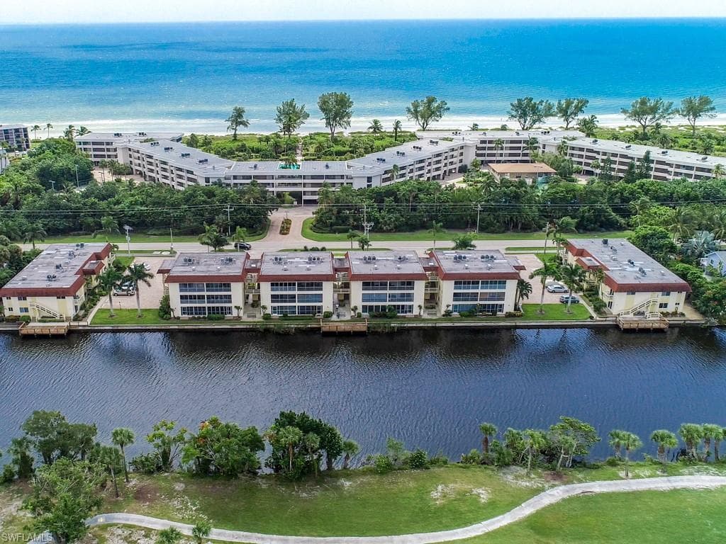 1610 Middle Gulf DR E-4 SANIBEL, FL 33957