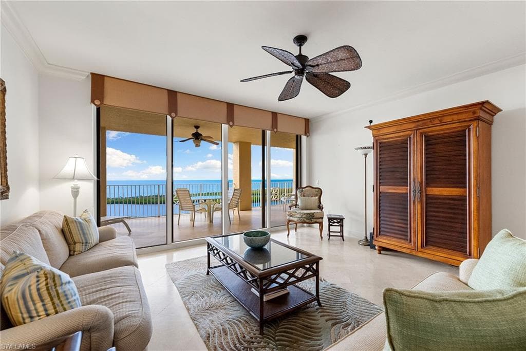6597 Nicholas BLVD 1902 NAPLES, FL 34108