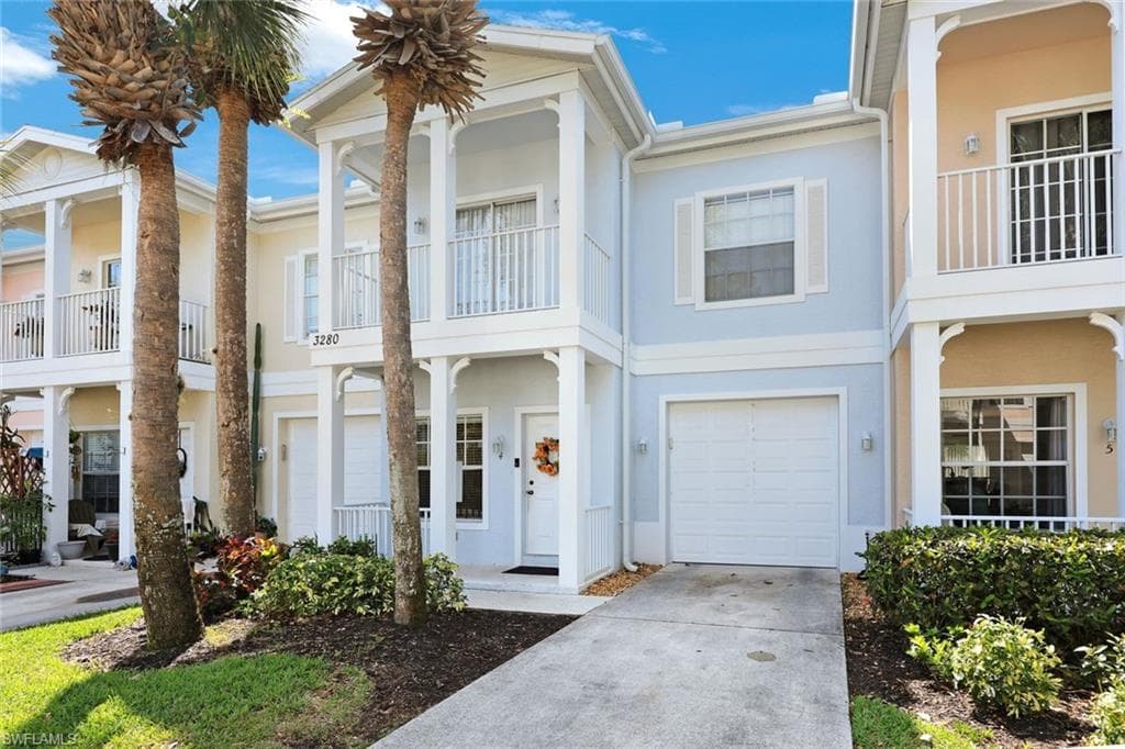 3280 Lindsey LN 4 NAPLES, FL 34109