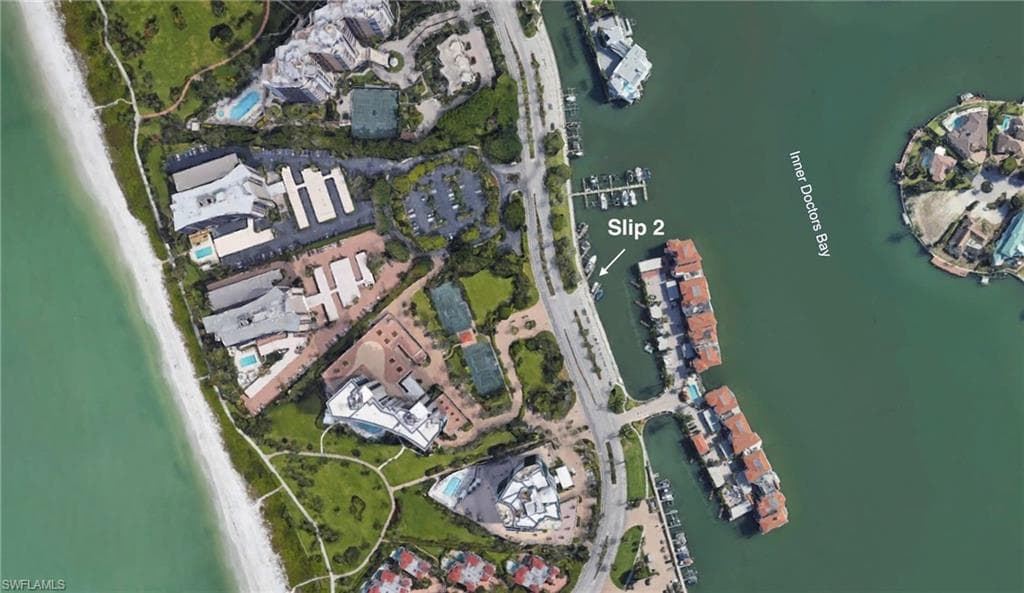 4090 Gulf Shore BLVD N NAPLES, FL 34103