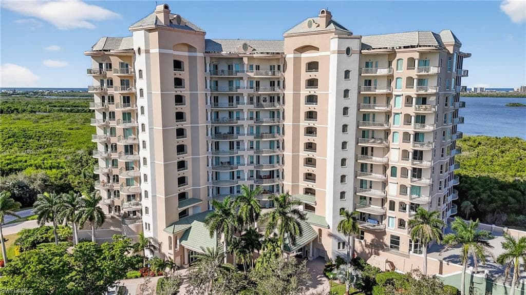 4811 Island Pond CT 604 BONITA SPRINGS, FL 34134