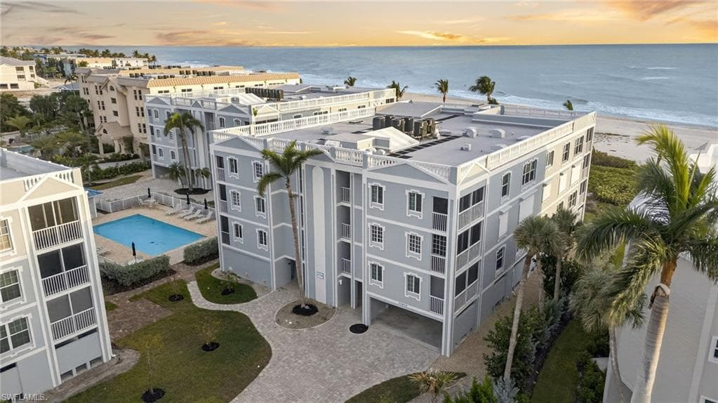 3145 W Gulf DR 201 SANIBEL, FL 33957