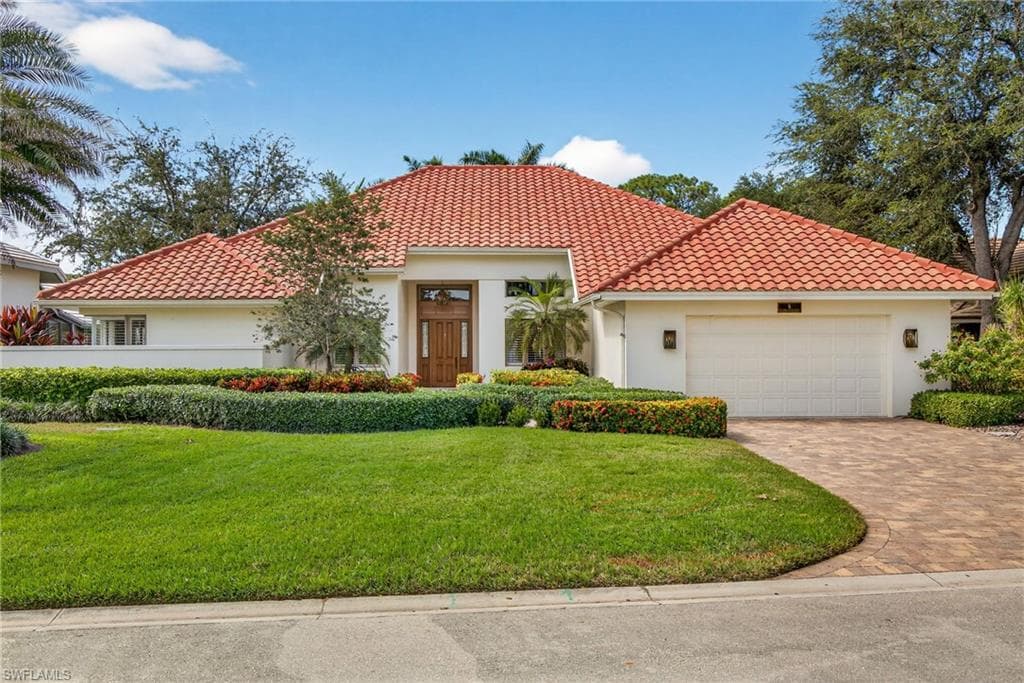 6 Bramblewood PT NAPLES, FL 34105